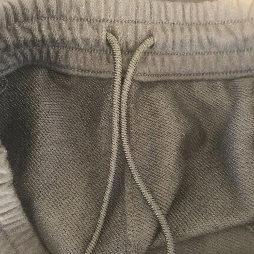 Air Jordan Men's Sweatshorts Size S 31-35 Black Cotton Fleece Elastic Waist - Picture 5 of 12